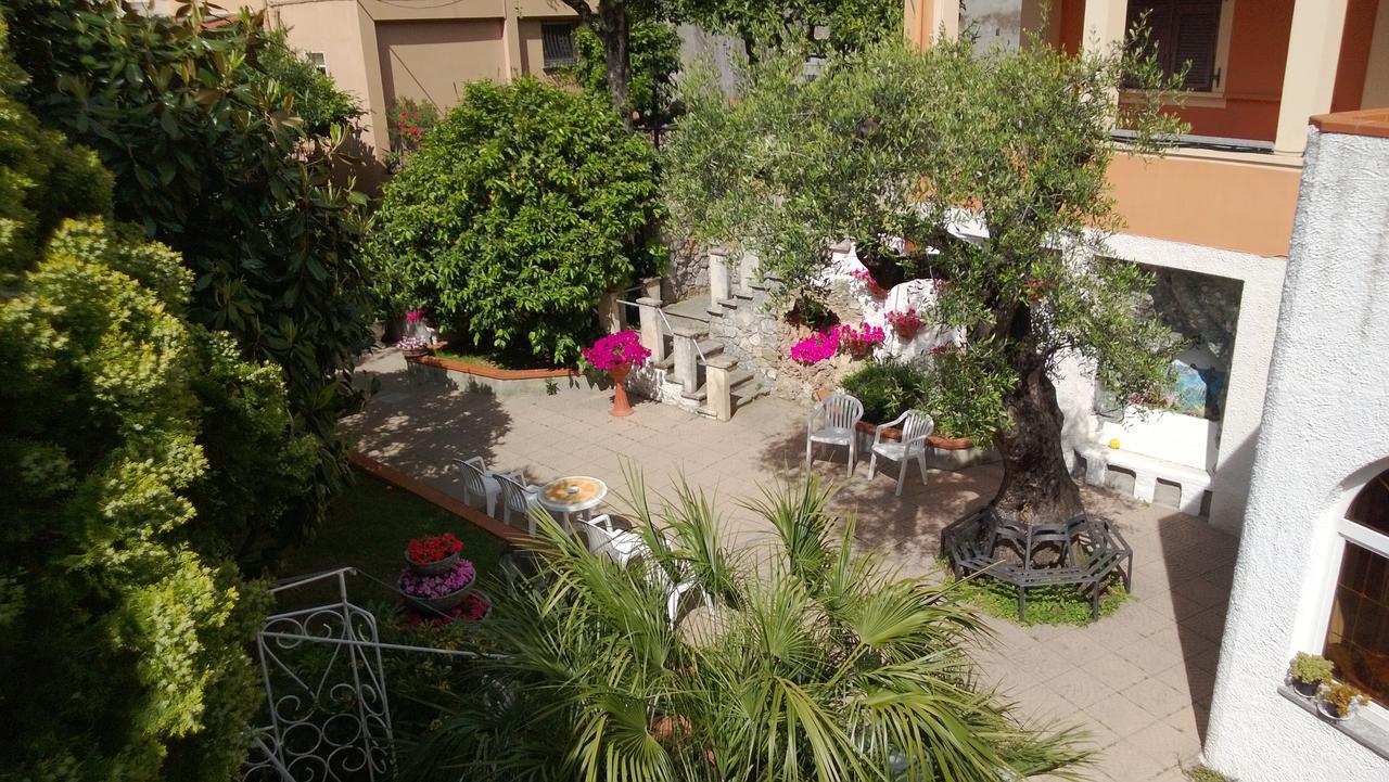 Orchidea Residence Hotel 菲纳莱利古雷 外观 照片