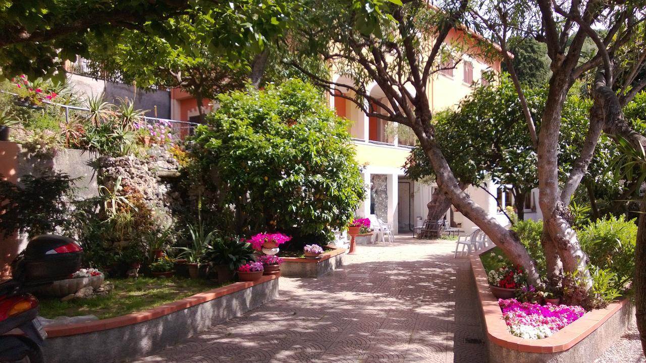 Orchidea Residence Hotel 菲纳莱利古雷 外观 照片